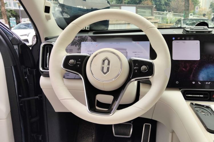 Used Hima AITO M8 2025 Extended-Range Max+ Version 53.4 kWh 5-Seater Edition