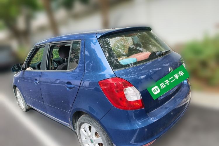 Used Skoda Fabia 2012 1.4L Automatic Crystal Edition Rear Left 45 Deg