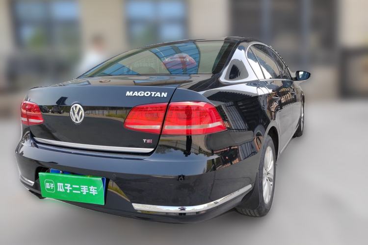 Used Volkswagen Magotan 2012 Revised 1.8TSI Luxury Version Rear Right 45 Deg