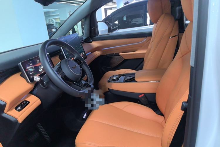 Used Geely Galaxy LEVC L380 2025 825 km Extraordinary Edition
