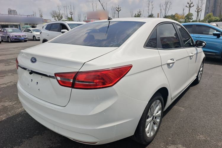 Used Ford Escort 2015 1.5L Automatic Fashion Model Rear Right 45 Deg