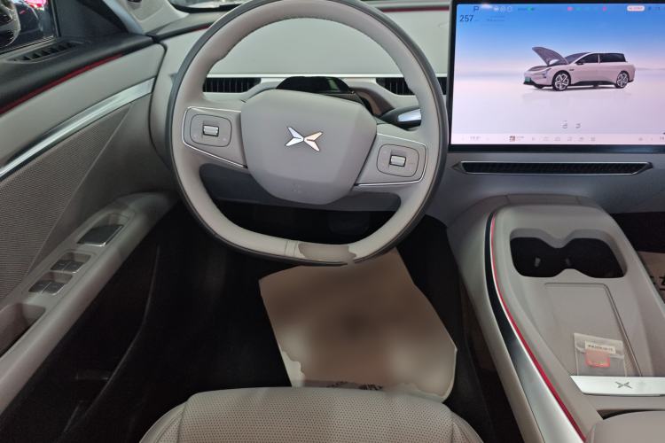 Used XPeng MONA M03 2025 600 with Ultra-Long Range Max Steering Wheel