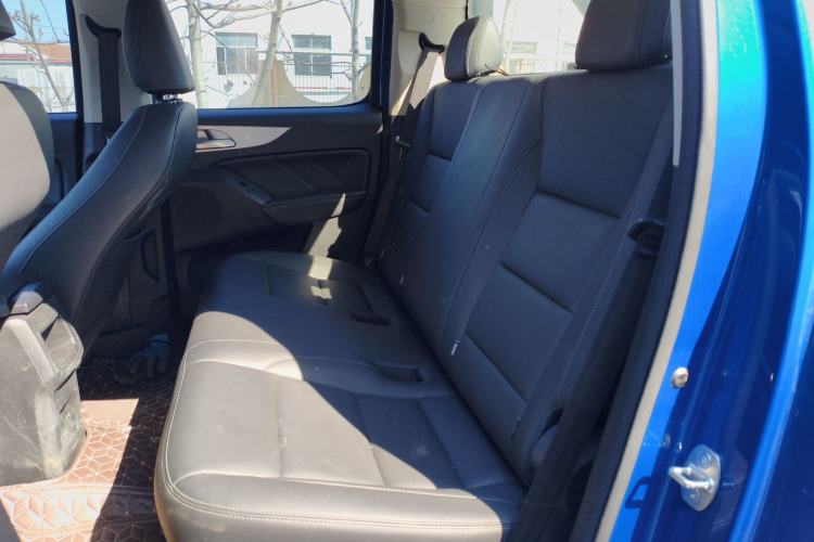 Used Great Wall Poer 2019 2.0T Commercial Version Manual Diesel Two-Wheel Drive Elite Long-Box GW4D20M Left Rear Seat