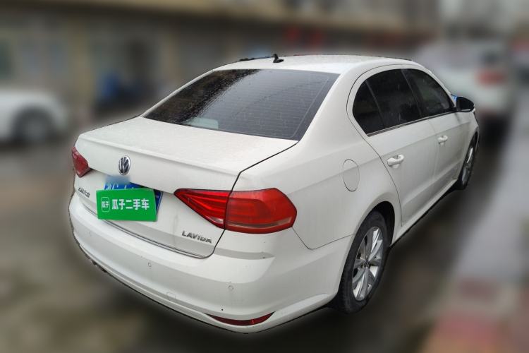 Used Volkswagen Lavida 2015 1.6L Manual Comfort Edition
