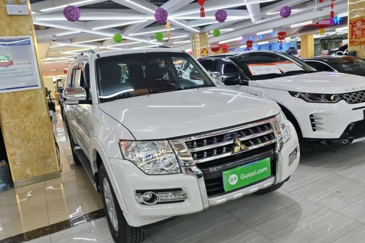 Used Mitsubishi Pajero 2020 3.0L Automatic Prestige Off-Road Edition
