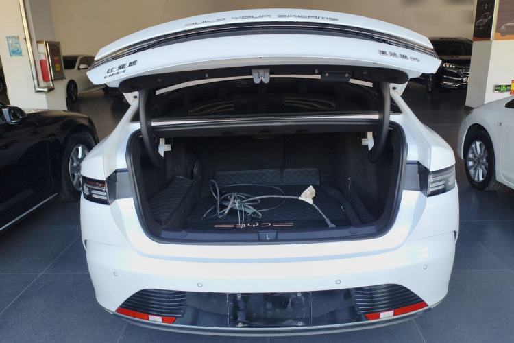 Used BYD Destroyer 05 2024 HONOR Edition DM-i 55KM Luxury Model Trunk