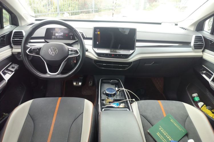 Used Volkswagen ID.6 CROZZ 2022 Long-Range PRO Edition Center Console