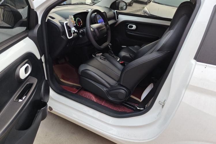 Used Roewe Clever 2022 311km QiQi BoBo Edition Driver Seat