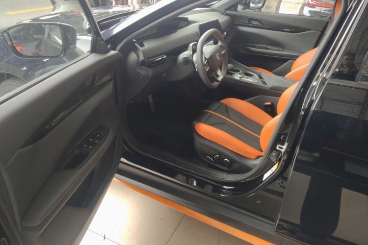 Used Changan UNI-V 2024 1.5T Prestige Sport Edition