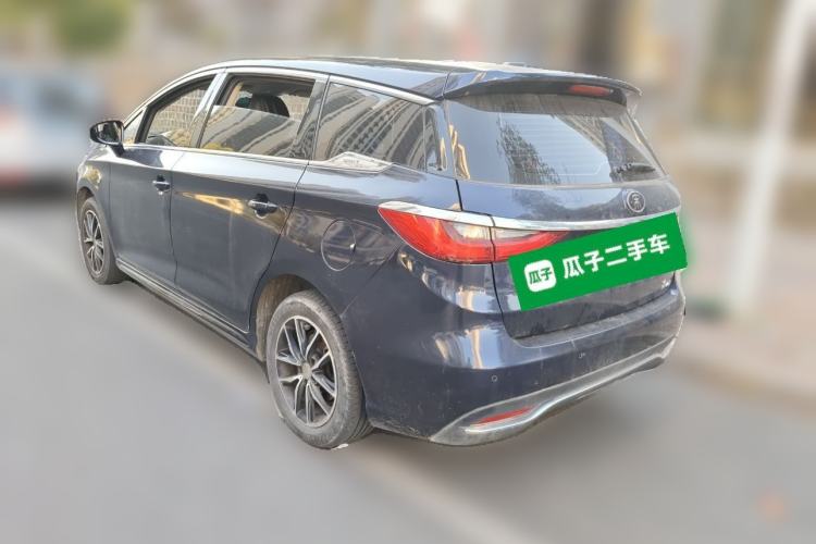 Used BYD Song MAX 2018 1.5T Manual Smart Connect Luxury 6-Seater
