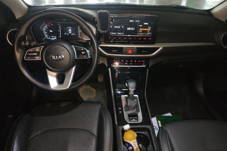 Used Kia K3 2021 1.5L CVT Youth Edition Center Console