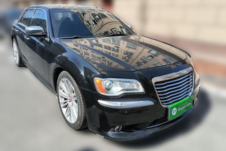 Used Chrysler 300C 2012 3.6L Luxury Edition

