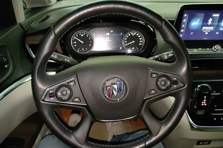 Used Buick GL8 2022 Land Executive Class 652T Prestige Model
