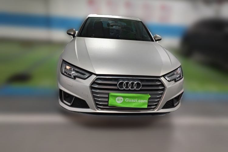 Used Audi A4L 2019 40 TFSI Fashion Version China V
