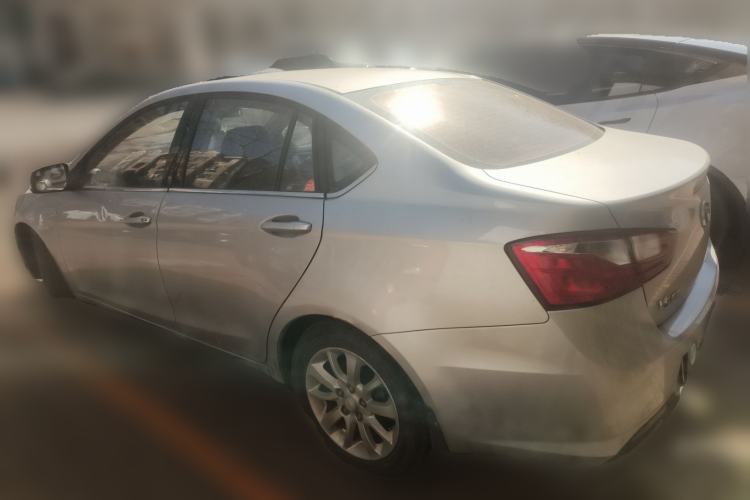 Used Soueast V5 Lingzhi 2014 1.5L Manual Luxury Model Rear Left 45 Deg