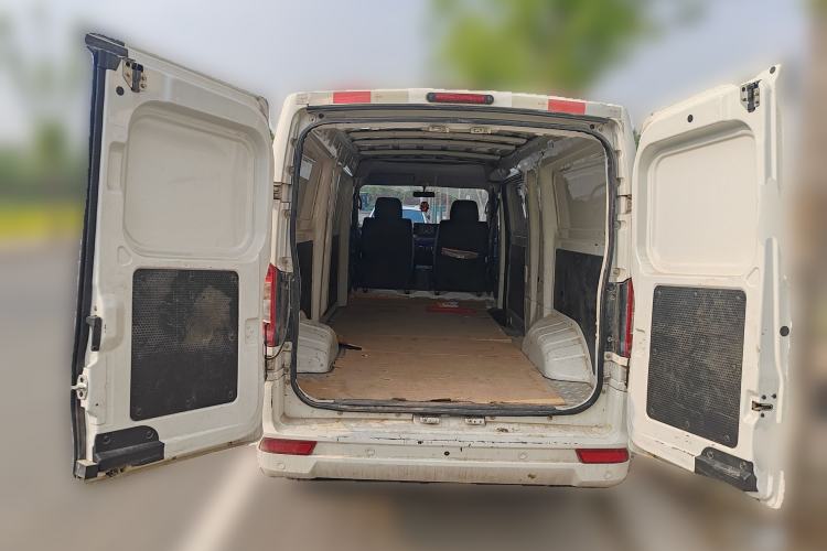 Used Dongfeng Yufeng EM27 2024 EM27L Eves Power 41.86 kWh Trunk