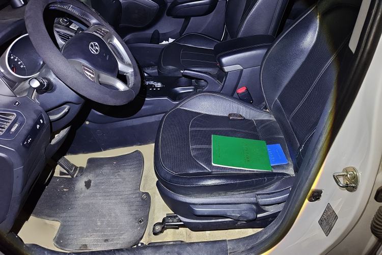 Used Hyundai ix35 2013 2.0L Automatic Two-Wheel Drive Smart GLS China IV Standard Left Front Seat