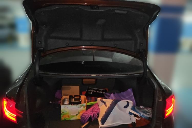 Used Lexus ES 2015 200 Elite Edition Trunk