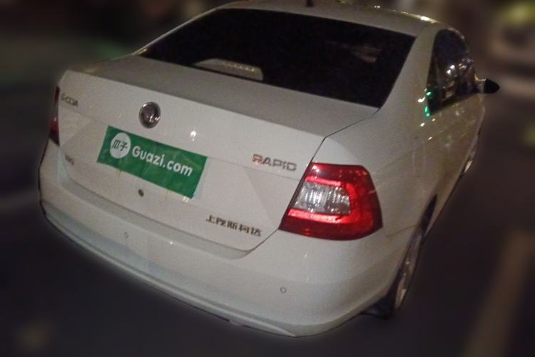 Used Skoda Rapid 2015 1.6L Manual Smart Selection Model