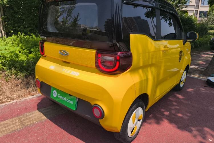Used Chery QQ Ice Cream 2022 170km Sundae Phosphate Lithium-Ion