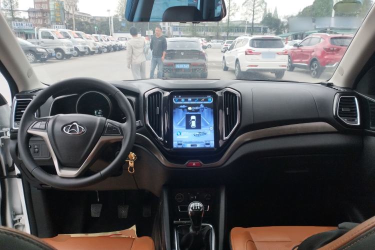 Used CHANGAN OSHAN CX70 2016 1.6L Manual Luxury Model