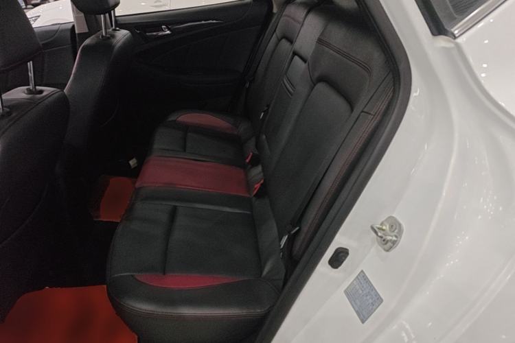Used CHANGAN Eado 2015 1.6L Automatic Junku Model China IV Standard
