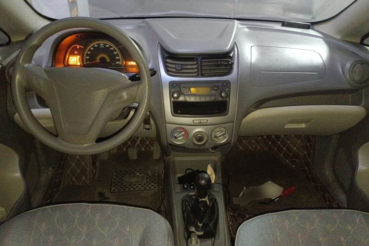 Used Chevrolet Sail 2013 Sedan 1.2L Manual Fashionable Happiness Edition Center Console