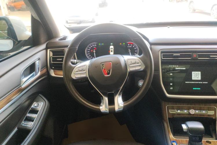 Used Roewe RX8 2018 30T Smart Connectivity Two-Wheel Drive Flagship Edition