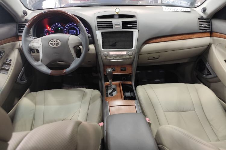 Used Toyota Camry 2010 200G Classic Edition
