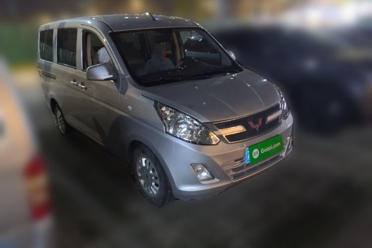 Used Wuling Rongguang V 2016 1.5L Standard Version
