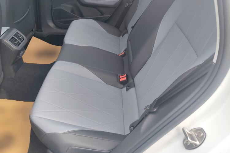 Used Volkswagen Lavida 2024 1.5L Automatic 5 Million Edition Left Rear Seat