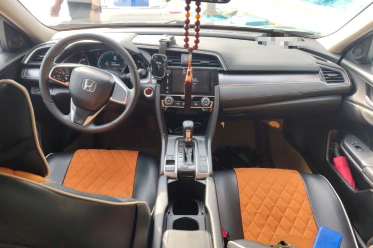 Used Honda Civic 2016 220TURBO CVT Luxury Edition Center Console