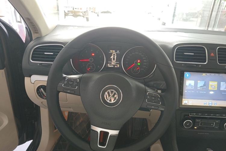 Used Volkswagen Golf 2011 1.4 TSI Luxury Touring Edition
