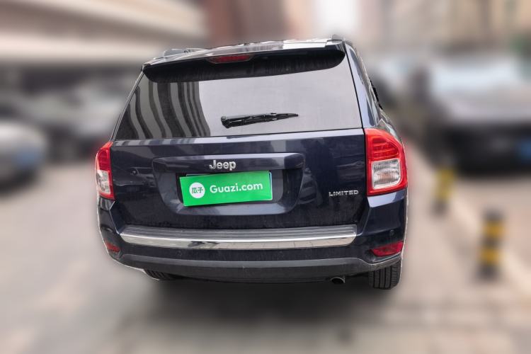 Used Jeep Compass 2012 2.4L Four-Wheel Drive Urban Edition Rear