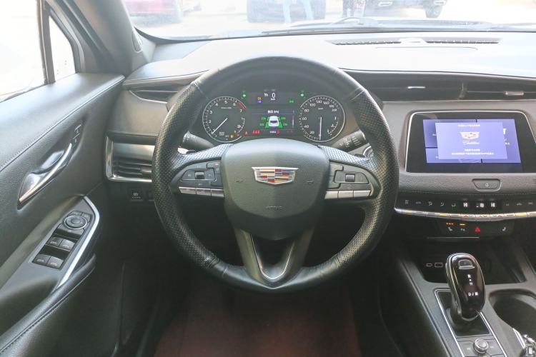 Used Cadillac XT4 2021 28T Two-Wheel Drive Leading Version