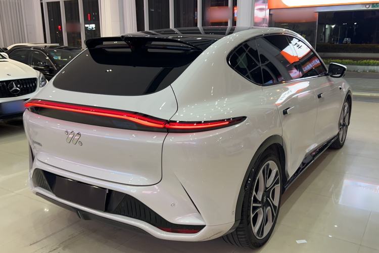 Used IM LS7 2023 100kWh Lux Rear-Drive Version