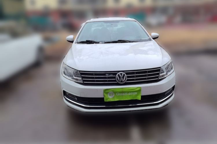 Used Volkswagen Lavida 2015 1.6L Automatic Comfort Edition
