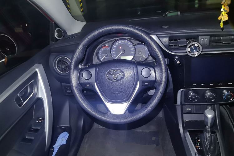 Used Toyota Levin 2017 Revised Version 185T CVT Leading Edition China VI Standard
