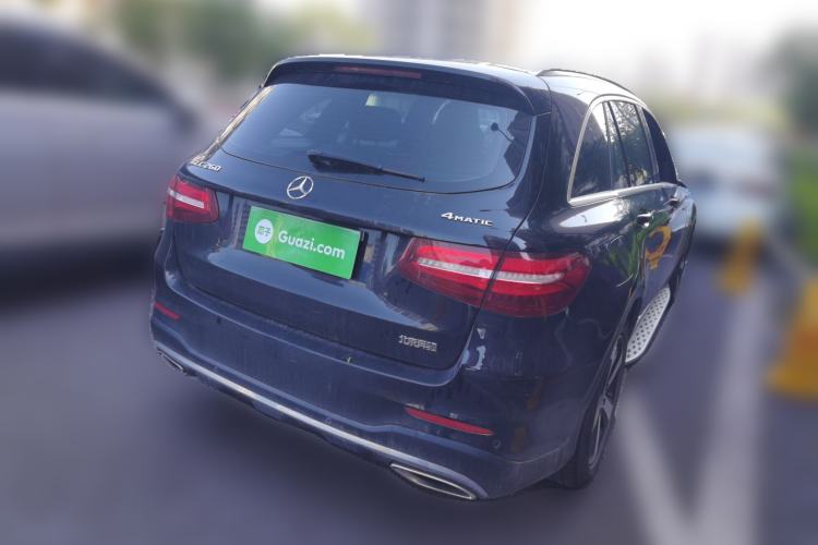 Used Mercedes-Benz GLC 2018 GLC 260 4MATIC Luxury Model Rear Right 45 Deg