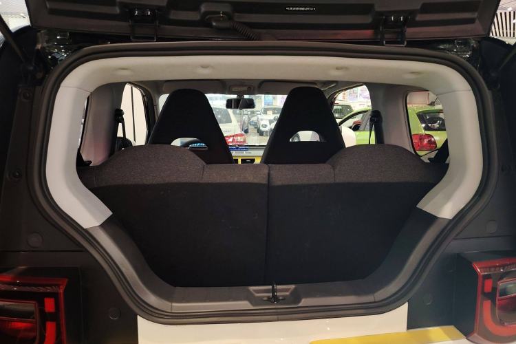 Used Chery New Energy QQ Ice Cream 2022 170km Sundae Phosphate Lithium-Ion