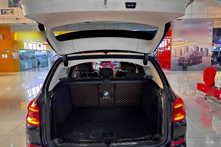 Used BMW X3 2021 Facelift xDrive28i M Sport Package Interior 7