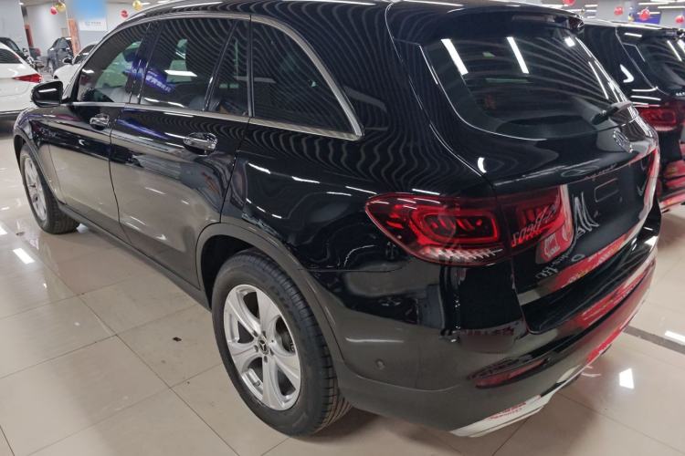 Used Mercedes-Benz GLC 2020 GLC 260 L 4MATIC Dynamic Model Exterior 2