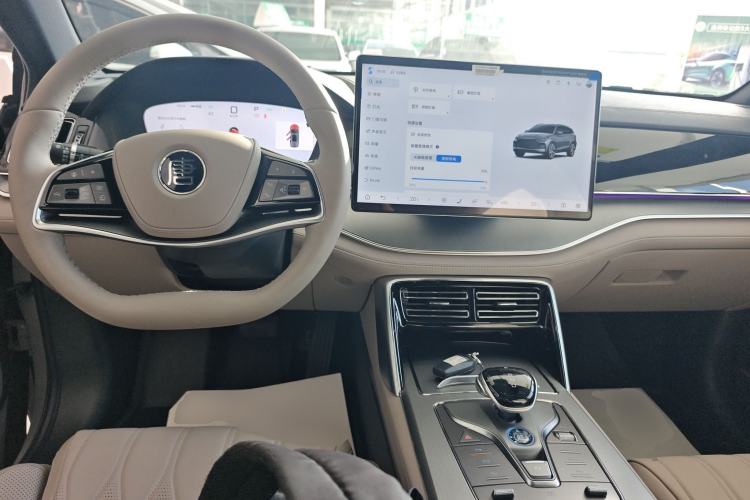 Used BYD Tang New Energy 2025 Intelligent Driving Version DM-i 115KM Flagship Edition Center Console