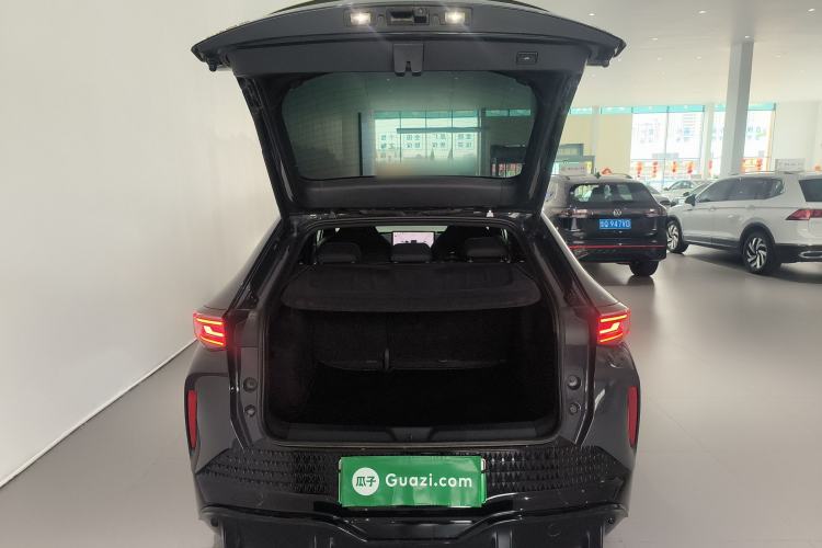 Used Volkswagen ID.UNYX 2024 Pro Long-Range Version Trunk