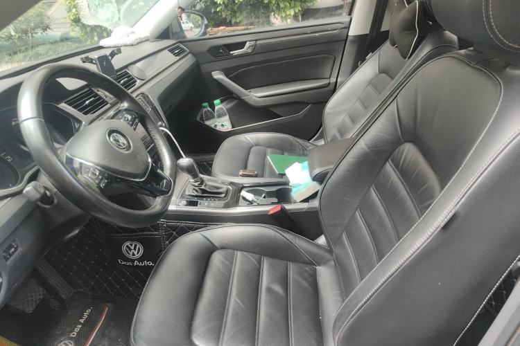 Used Volkswagen Passat 2017 330TSI DSG Luxury Edition
