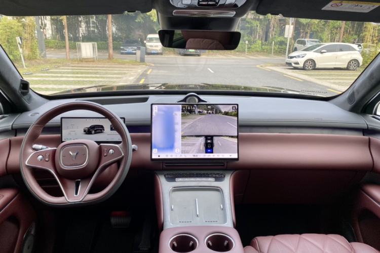 Used VOYAH Titan 2026 Model Max+ Interior 1