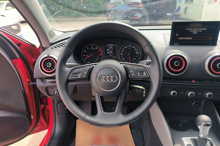 Used Audi A3 2019 Limousine 35 TFSI Fashion Edition China VI Emission Standard
