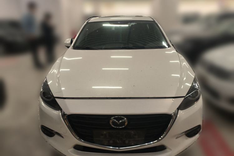 Used Mazda 3 Axela 2017 Hatchback 1.5L Automatic Luxury Model Emission Standard China V Front