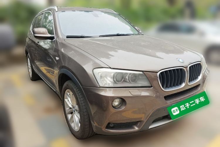 Used BMW X3 2013 Facelifted xDrive20i Luxury Edition Front Right 45 Deg