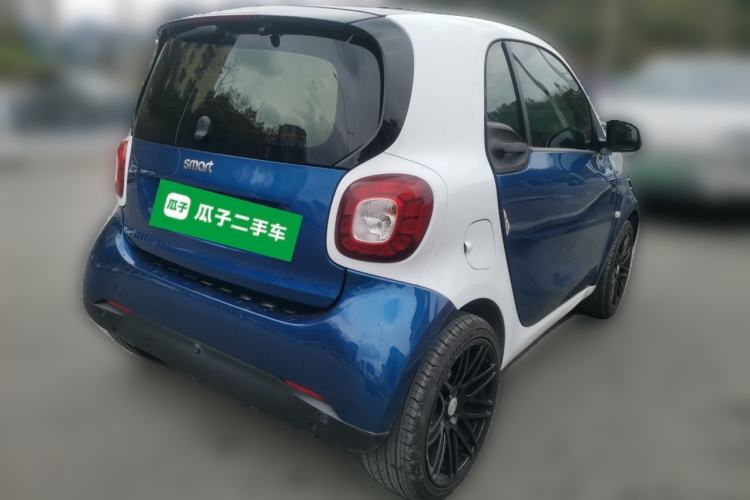 Used smart fortwo 2019 0.9T 66kW Hardtop Wind Power Edition China VI Rear Right 45 Deg